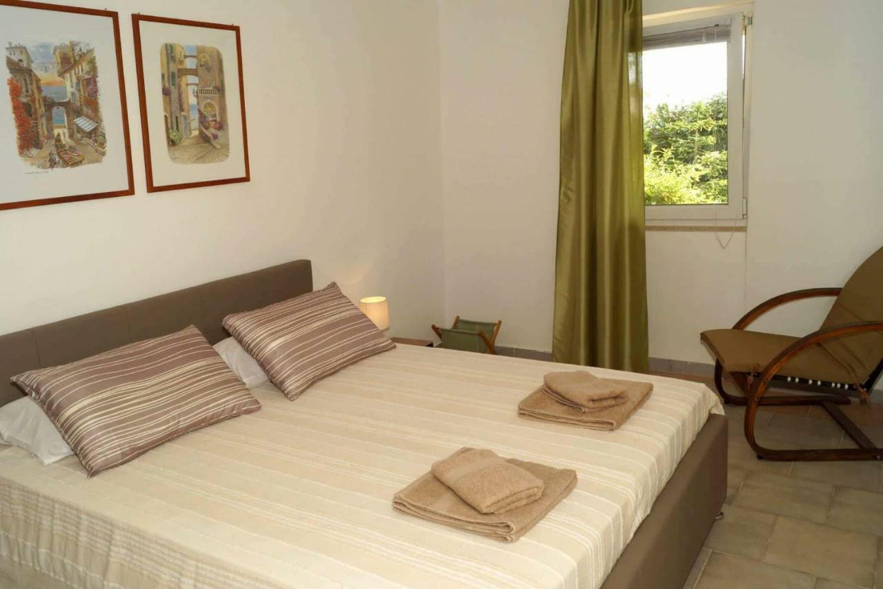 Apartman Eric Appartamento Pola Esterno foto