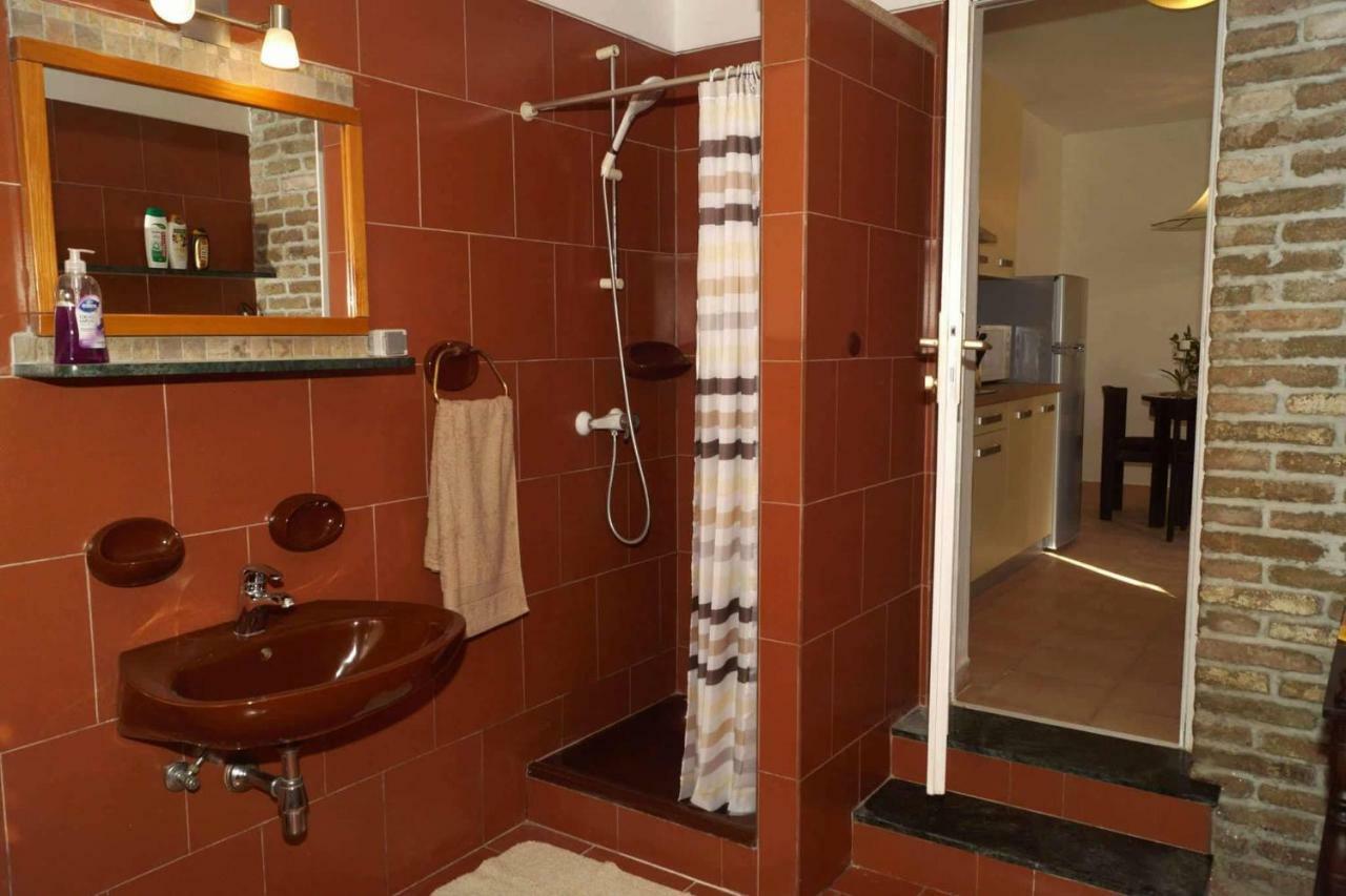 Apartman Eric Appartamento Pola Esterno foto